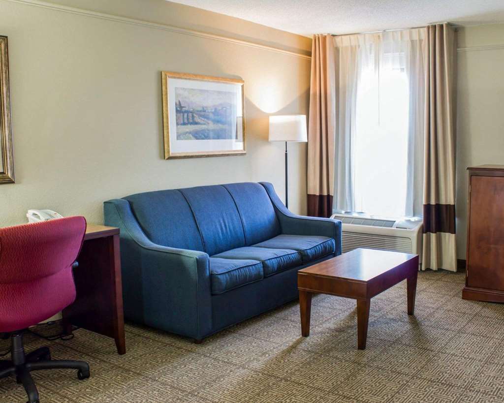 Four Points By Sheraton Greensboro Airport Habitación foto